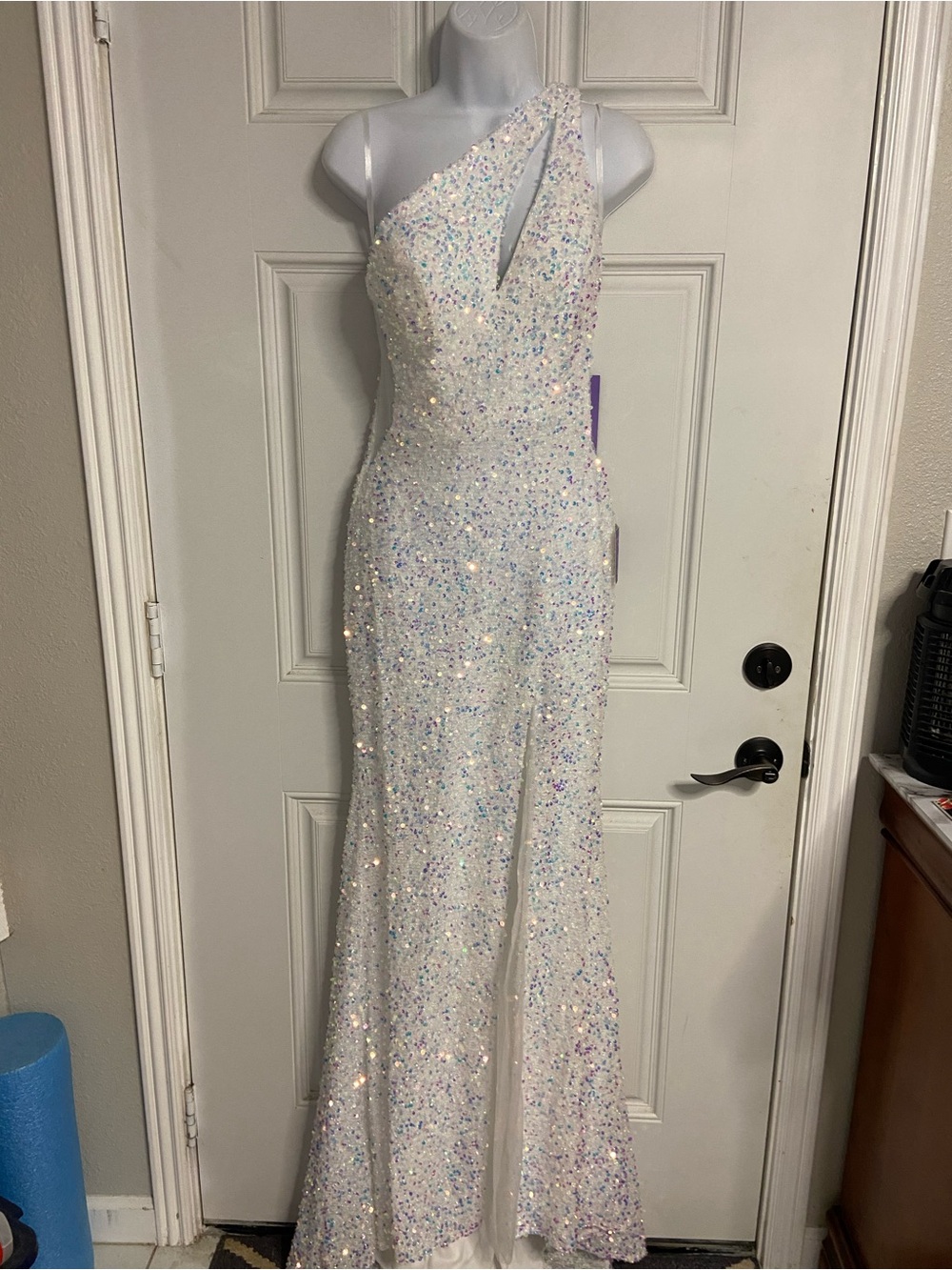 LADIVINE Opal Blue Sequined PROM PAGEANT Sparkly One-Shoulder CutOut Evening Gow